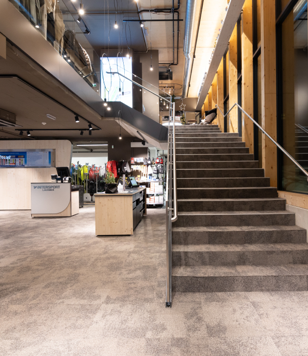 Treppe im Sportgeschäft